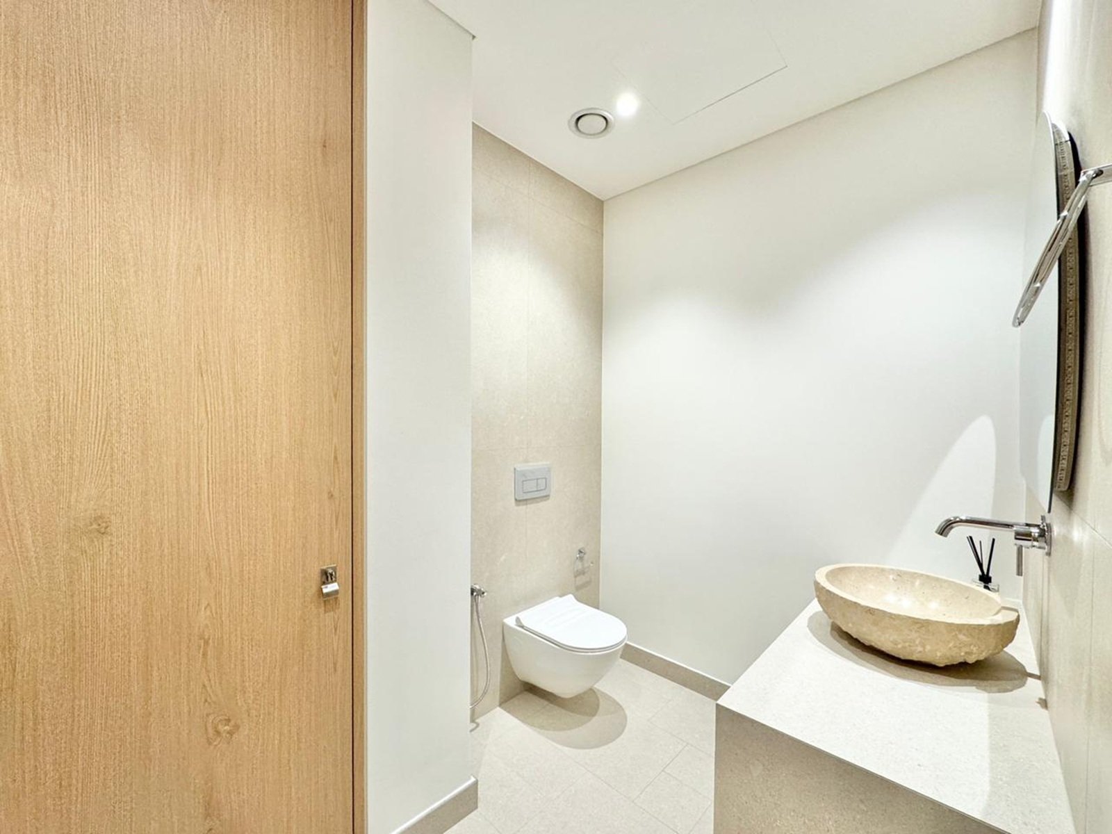 WhatsApp Image 2025-12-11 at 07.51.28_1216e17c